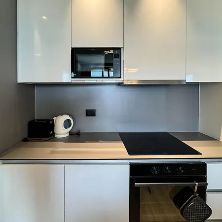 Waterfront - Na Vodi - Metropolitan Luxury Apartamento Belgrado